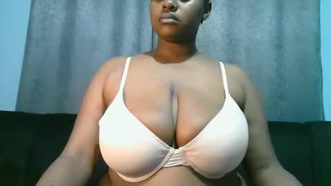 Snapshot of lady_dearra chatting on June 11, 2026, 2:53 am lady_dearra online show from June 11, 2026, 2:53 am