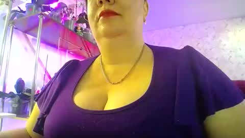 Lady Gloria online show from April 25, 2026, 6:27 am