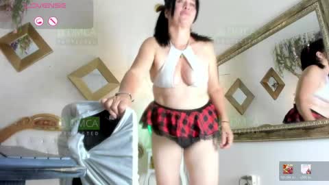 Snapshot of lady_hellen chatting on May 13, 2026, 6:16 pm online show from May 13, 2026, 6:16 pm