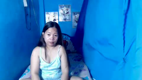 lady_in_bed69 online show from May 25, 2026, 10:27 pm
