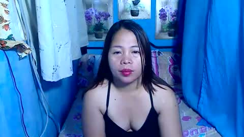 lady_in_bed69 online show from July 10, 2026, 10:34 pm