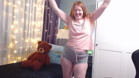 Snapshot of lady_inari chatting on January 21, 2025, 3:43 pm Angelika online show from January 21, 2025, 3:43 pm