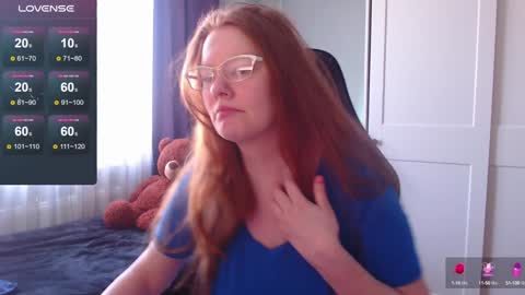 Snapshot of lady_inari chatting on February 7, 2025, 11:45 am Angelika online show from February 7, 2025, 11:45 am