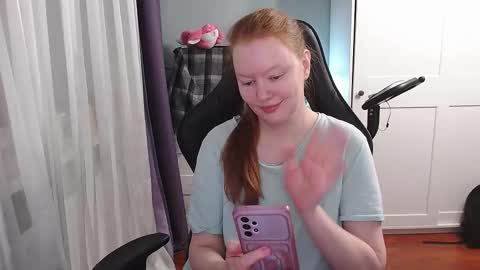 Snapshot of lady_inari chatting on September 30, 2025, 8:36 pm Angelika online show from September 30, 2025, 8:36 pm