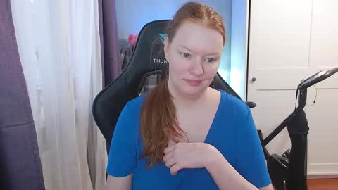 Snapshot of lady_inari chatting on November 29, 2025, 11:02 am Angelika online show from November 29, 2025, 11:02 am