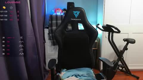 Snapshot of lady_inari chatting on March 6, 2026, 8:27 pm Angelika online show from March 6, 2026, 8:27 pm