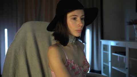 Snapshot of lady_nicolett chatting on September 26, 2025, 4:38 am lady_nicolett online show from September 26, 2025, 4:38 am