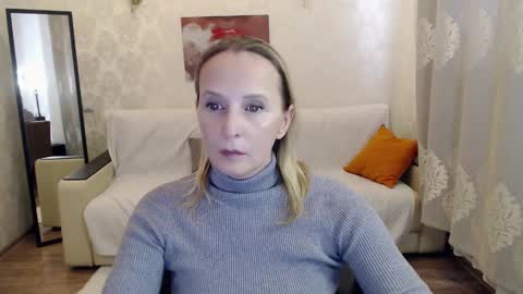 Snapshot of lady_sexy_di chatting on March 4, 2025, 10:46 am Diana online show from March 4, 2025, 10:46 am