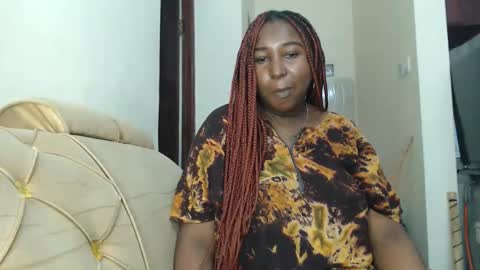 Snapshot of lady_twerky chatting on December 2, 2025, 11:00 pm Maya online show from December 2, 2025, 11:00 pm