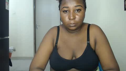 Snapshot of lady_twerky chatting on March 1, 2026, 11:18 pm Maya online show from March 1, 2026, 11:18 pm