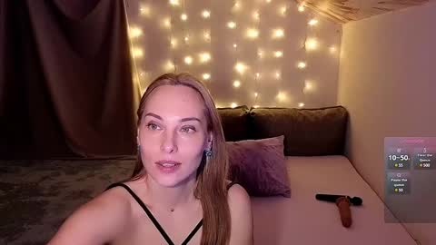 Snapshot of ladyadele1 chatting on January 22, 2025, 10:48 pm LadyAdele online show from January 22, 2025, 10:48 pm