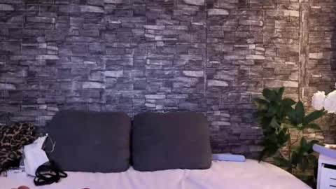 Jenny online show from February 2, 2026, 12:04 pm