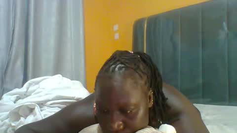 lindah32 online show from January 15, 2026, 6:00 pm