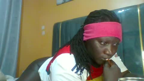 lindah32 online show from June 20, 2026, 11:40 pm
