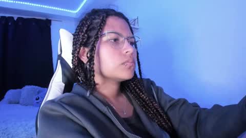  Lady  online show from February 18, 2025, 3:10 am