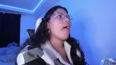  Lady  online show from March 10, 2025, 2:06 am