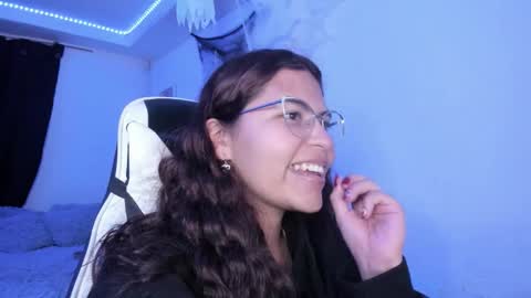  Lady  online show from October 14, 2025, 3:07 am