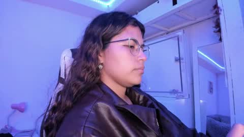 Lady  online show from April 26, 2026, 5:49 am