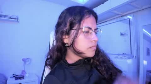 Snapshot of ladybrown_16 chatting on May 22, 2026, 4:41 am Lady online show from May 22, 2026, 4:41 am