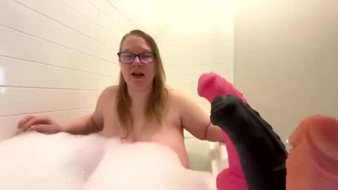 Snapshot of ladycherielynn chatting on May 13, 2026, 3:31 pm LadyCherieLynn online show from May 13, 2026, 3:31 pm