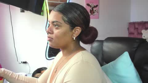 Snapshot of ladydanniela chatting on February 22, 2026, 6:06 pm leidy daniela online show from February 22, 2026, 6:06 pm