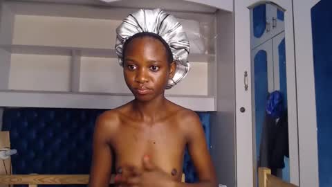 Snapshot of ladydiva69 chatting on February 23, 2025, 2:29 am ladydiva69 online show from February 23, 2025, 2:29 am