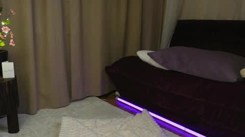 Snapshot of ladyemelymoon chatting on June 5, 2026, 8:14 pm LadyEmelymoon online show from June 5, 2026, 8:14 pm