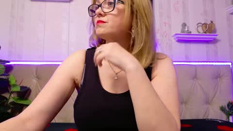  Lady Jeen    Back on Sunday 8th of December online show from April 29, 2026, 12:42 pm