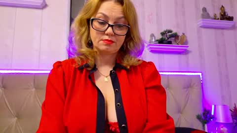  Lady Jeen    Back on Sunday 8th of December online show from May 9, 2026, 3:45 am