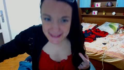 Snapshot of ladylhoty chatting on June 15, 2026, 6:32 pm LadyLHoty online show from June 15, 2026, 6:32 pm