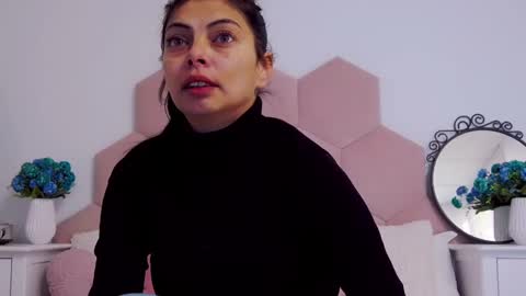 Lia online show from January 7, 2025, 4:50 am