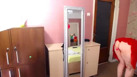 Snapshot of ladymariahx chatting on December 27, 2024, 4:36 am ladymariahx online show from December 27, 2024, 4:36 am