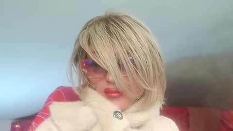 Oxana online show from March 22, 2026, 5:38 pm