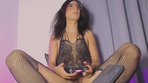 Snapshot of ladys_horny chatting on September 16, 2025, 8:32 pm Camila y Ashley online show from September 16, 2025, 8:32 pm