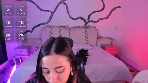 Lady  online show from September 15, 2025, 4:01 am