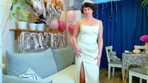 Snapshot of ladysweetwife chatting on May 24, 2026, 2:27 am Maria online show from May 24, 2026, 2:27 am