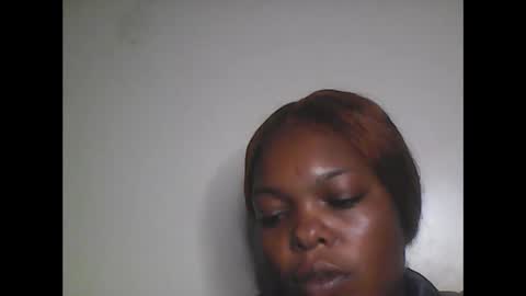 Snapshot of ladyviviana2 chatting on November 29, 2025, 12:19 pm Vivy online show from November 29, 2025, 12:19 pm
