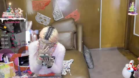 Skinnygirl online show from February 28, 2025, 1:05 am