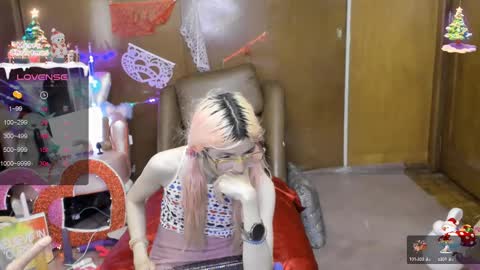 Skinnygirl online show from March 3, 2025, 10:52 pm