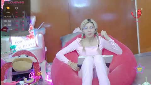 Snapshot of laflakita21 chatting on June 27, 2026, 11:43 pm Skinnygirl online show from June 27, 2026, 11:43 pm
