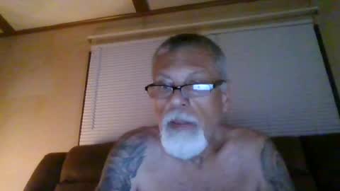 Snapshot of laidbackluxury chatting on June 19, 2026, 3:44 am laidbackluxury online show from June 19, 2026, 3:44 am