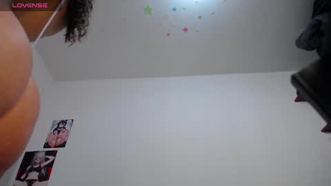 Leila Laly online show from February 26, 2025, 2:03 pm