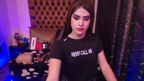 Camila online show from April 30, 2026, 9:08 pm