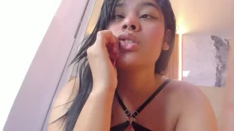 Snapshot of lailamorfy chatting on July 15, 2026, 11:59 am online show from July 15, 2026, 11:59 am