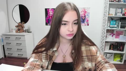 Kira online show from January 31, 2025, 1:43 am