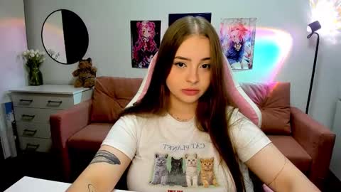 Kira online show from September 11, 2025, 7:25 pm