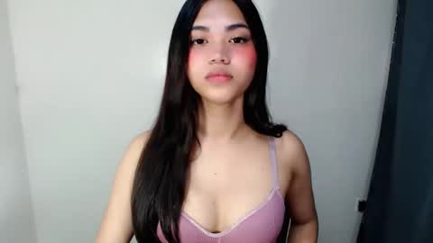 Snapshot of laire_allure chatting on May 16, 2026, 6:32 am laire online show from May 16, 2026, 6:32 am