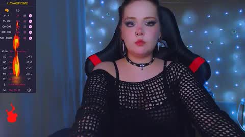 Nicky online show from February 10, 2026, 8:24 pm