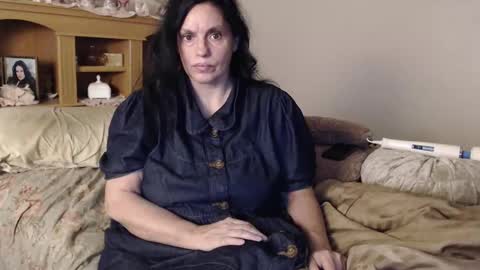 Naomi Rose online show from November 18, 2025, 5:34 am