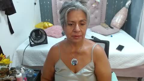 lalisha online show from April 28, 2026, 2:27 am